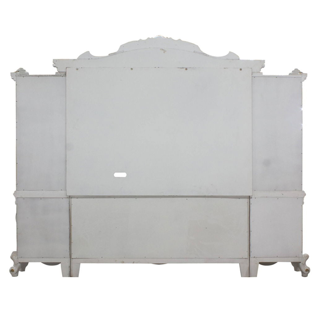 Picardy - Entertainment Center