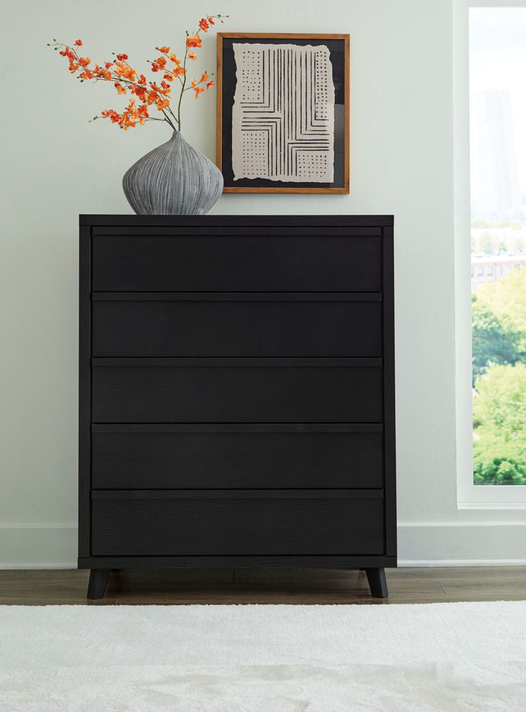 Danziar - Five Drawer Wide Chest - Black