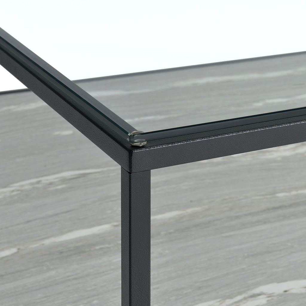 Yasmin - Table