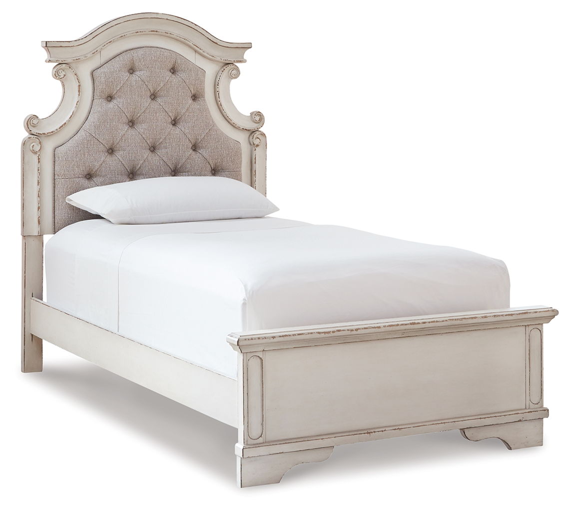 Realyn - Panel Bed