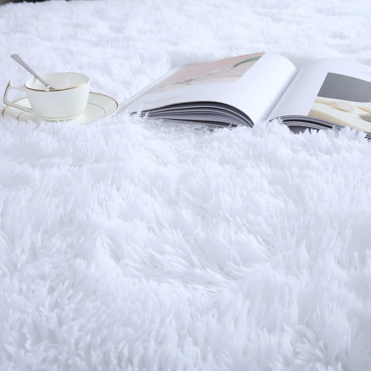 BAXTON Pure White 5' x 8' Rug