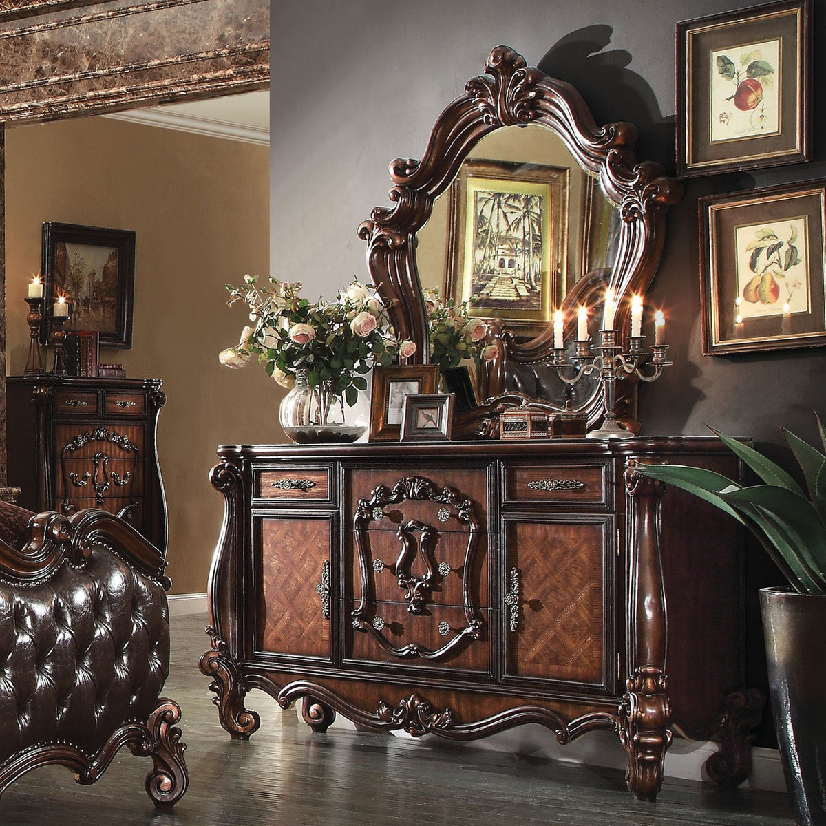 Chapelhill Cherry Bedroom Set