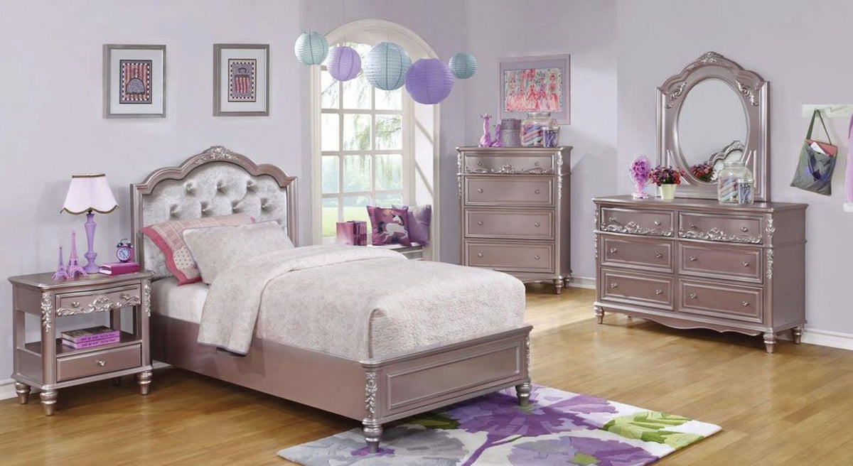 CHLOE Bedroom