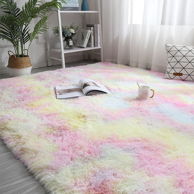 HENZA 4' x 5' Rug