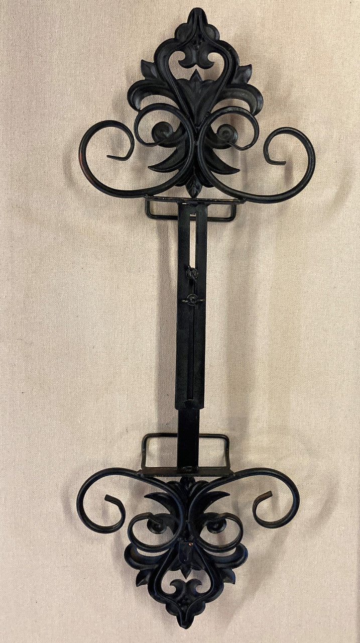 Wall Art with Expandable Frame