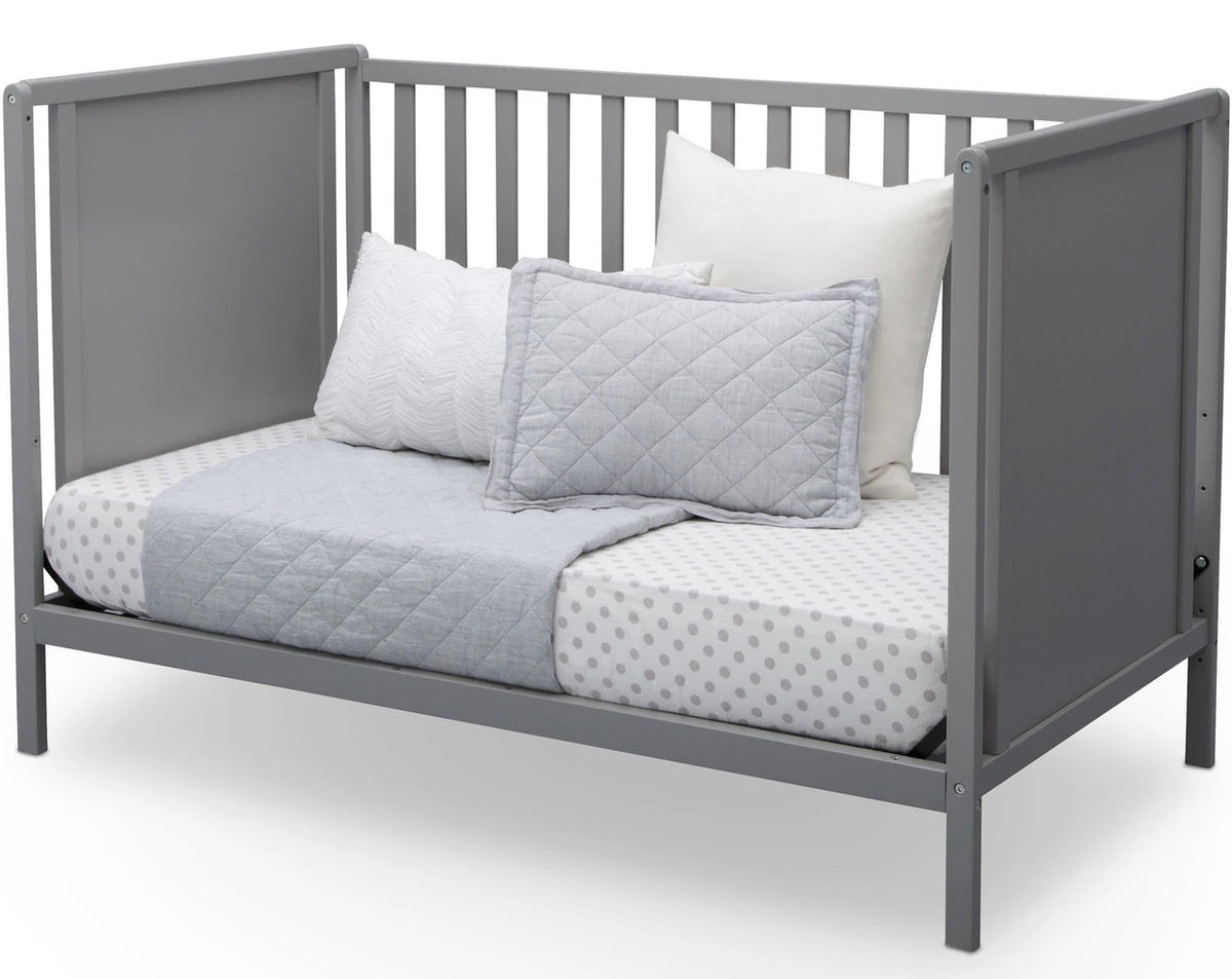 KYLE Gray 4-in-1 Crib