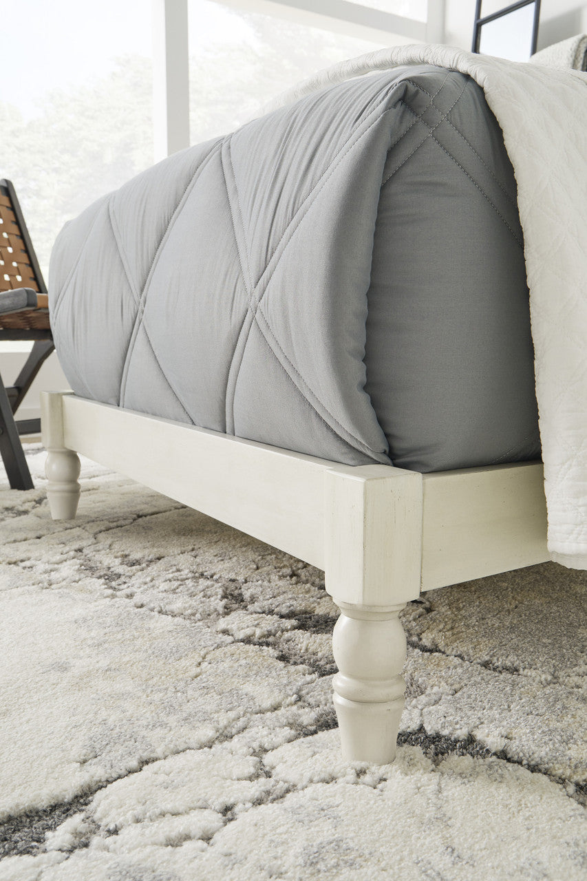 MAITE White Platform Bed (RTA)
