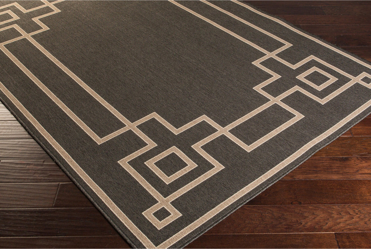 Rania Black 5'3" Round Rug (Indoor/Outdoor)