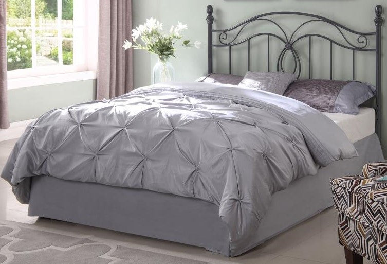 CHILTON Black F/Q Metal Headboard Bed