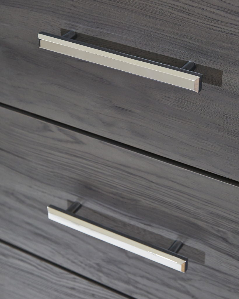 Lodanna - Five Drawer Chest - Gray