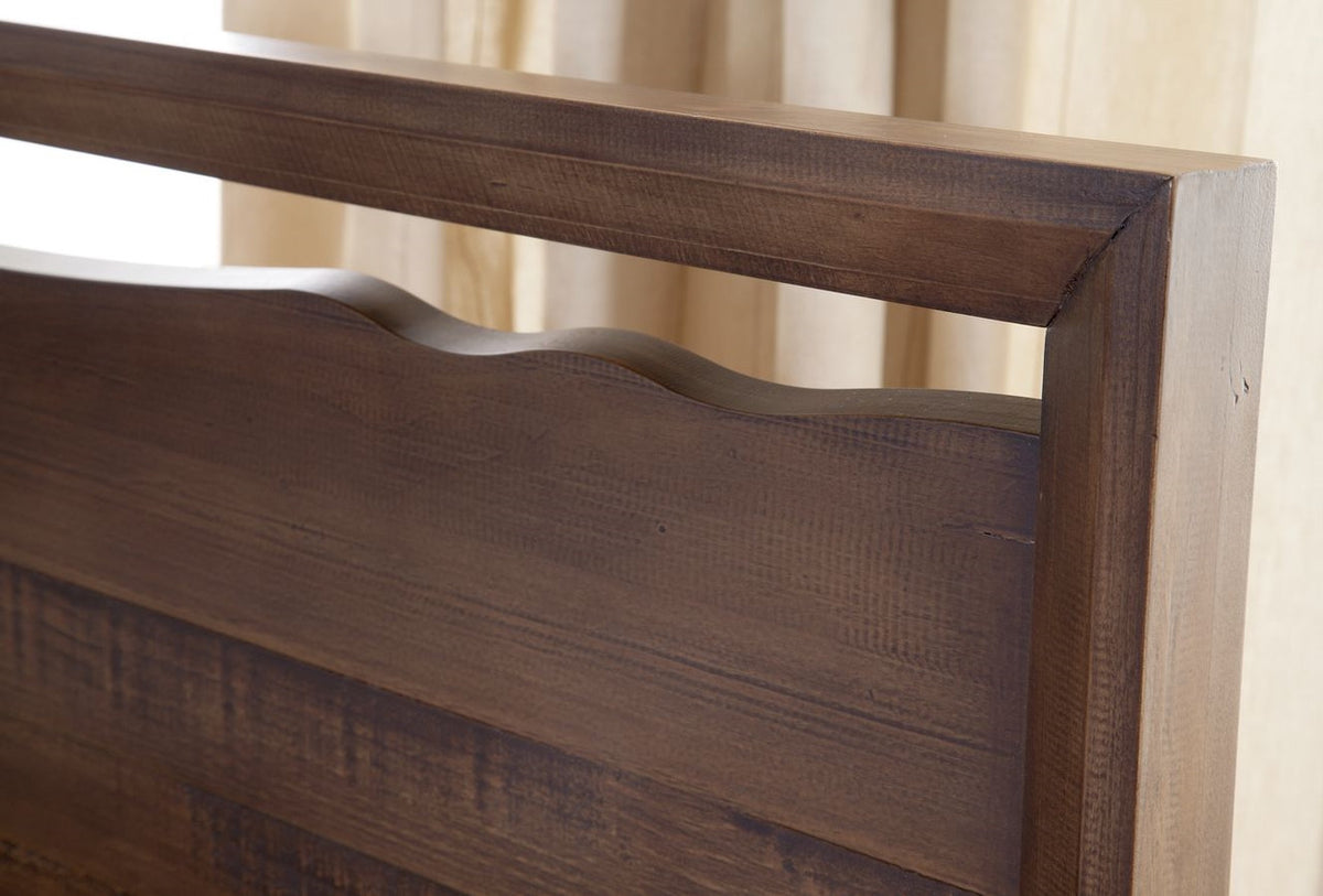 KINSLEY King Platform Bedroom