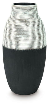 Girtha - Vase