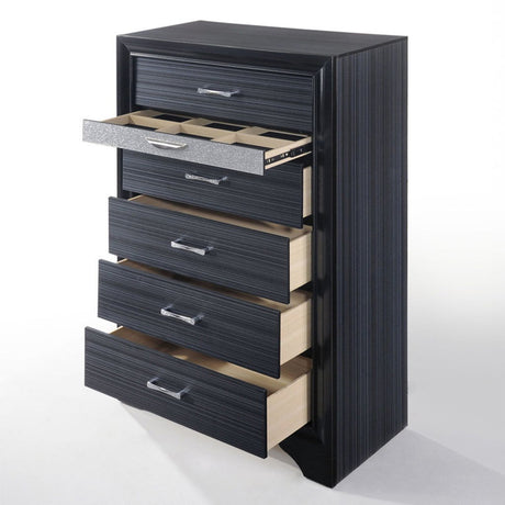 Naima - Chest