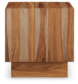 Dressonni - Square End Table - Brown