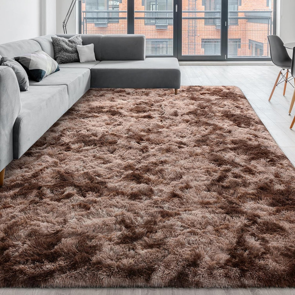 BAXTON Brown 5' x 8' Rug