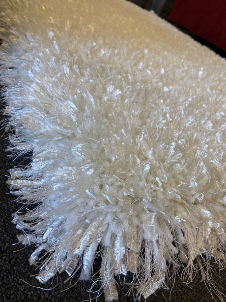 CIRRUS Off-White 5' x 8' Luxury Shaggy Area Rug with Metallic Shimmer