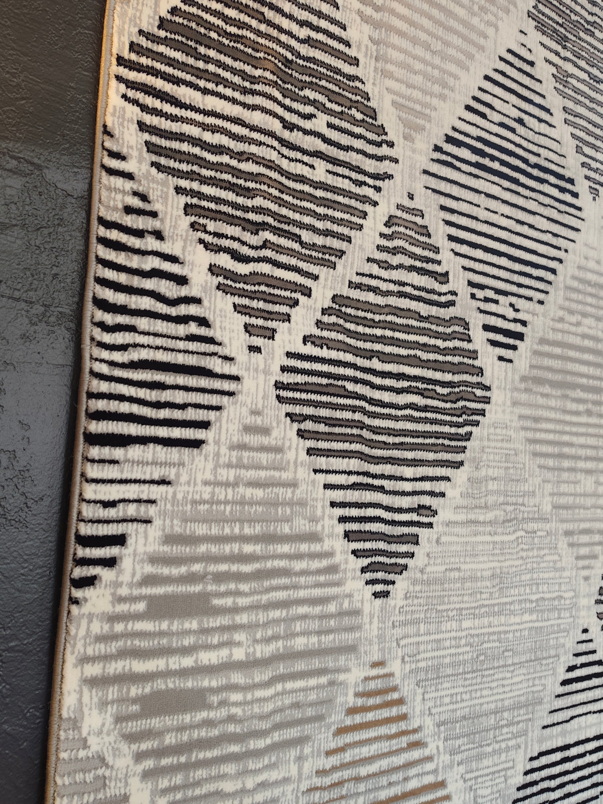 DILWYN 5' x 8' Area Rug