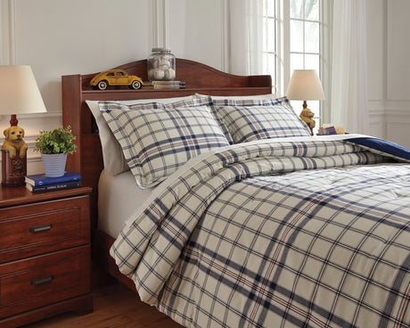 Derick Plaid Comforter Set