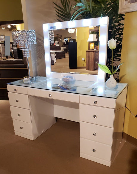 ESVETT Glossy White 57" Wide Vanity