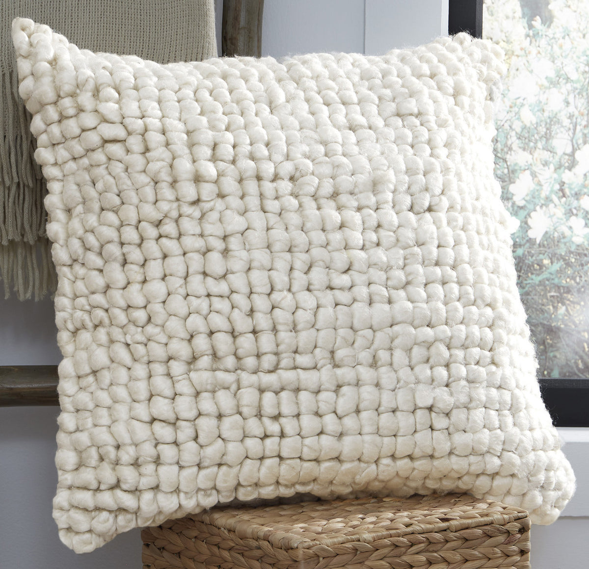 FELDER Ivory 20" x 20" Accent Pillow