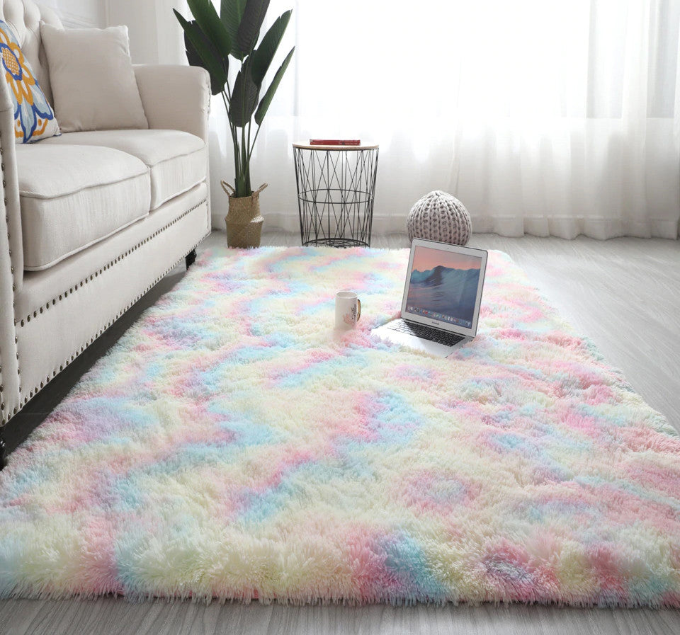 HENZA 4' x 5' Rug