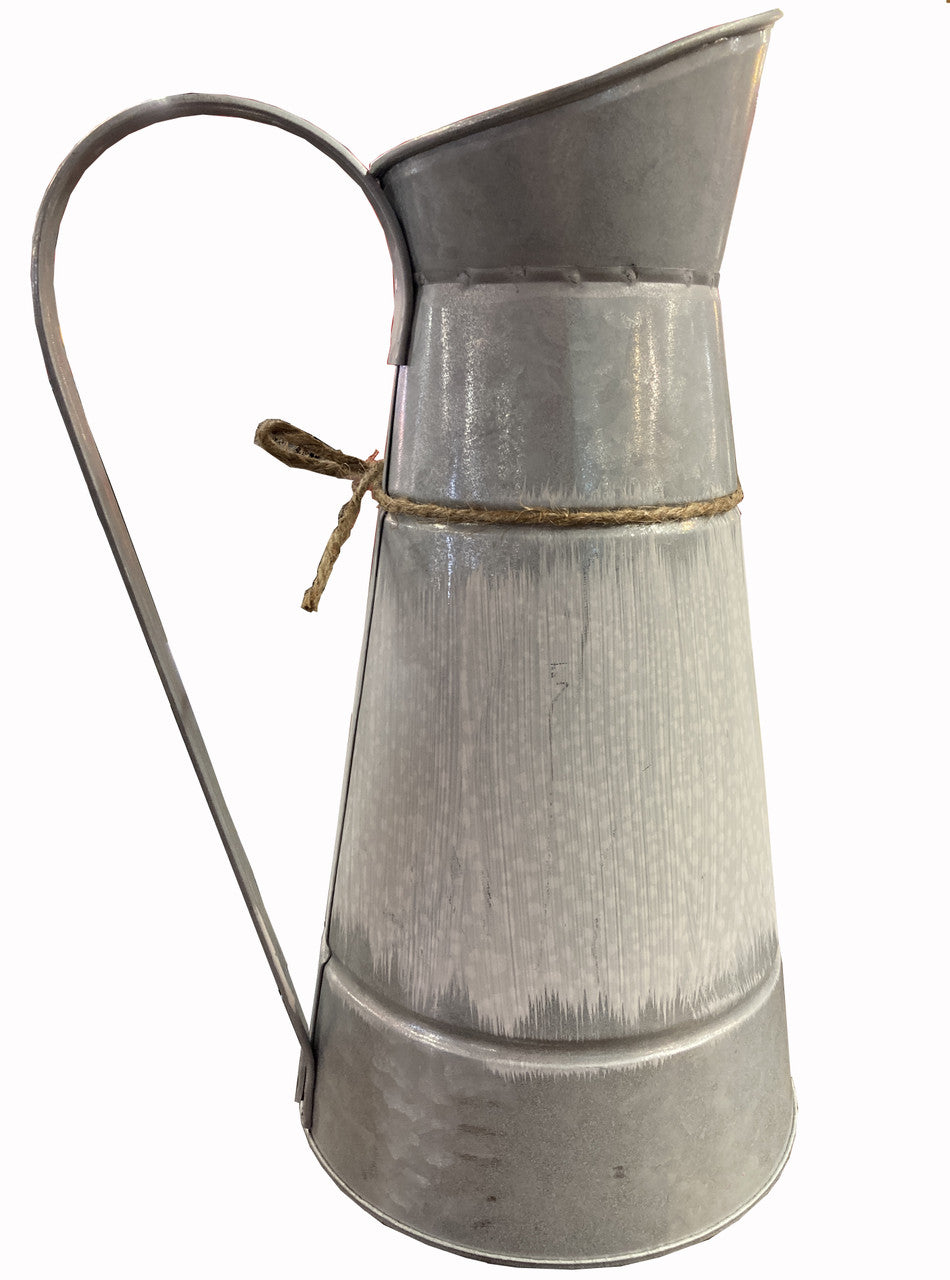 LACEY Watering Can