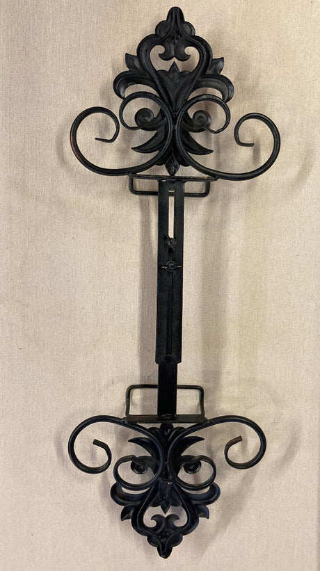 Wall Art with Expandable Frame