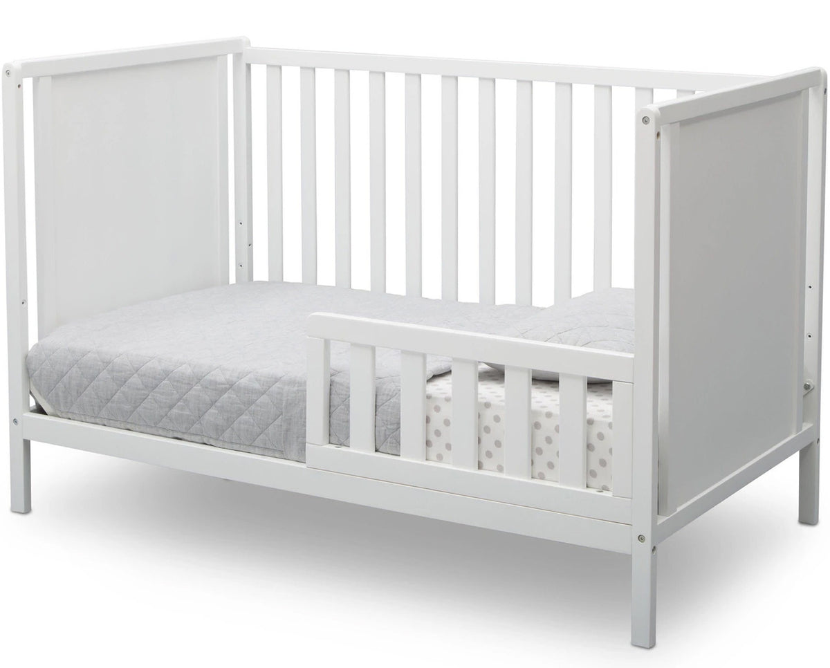 KYLE White 4-in-1 Crib