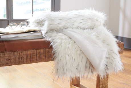 LEEM White 50" X 60" Throw