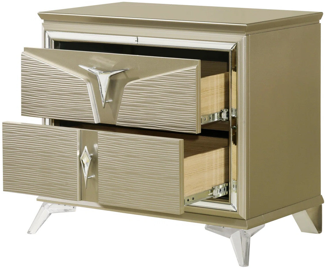 MCQUEEN Champagen Storage Bedroom Set