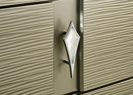 MCQUEEN Champagen Storage Bedroom Set