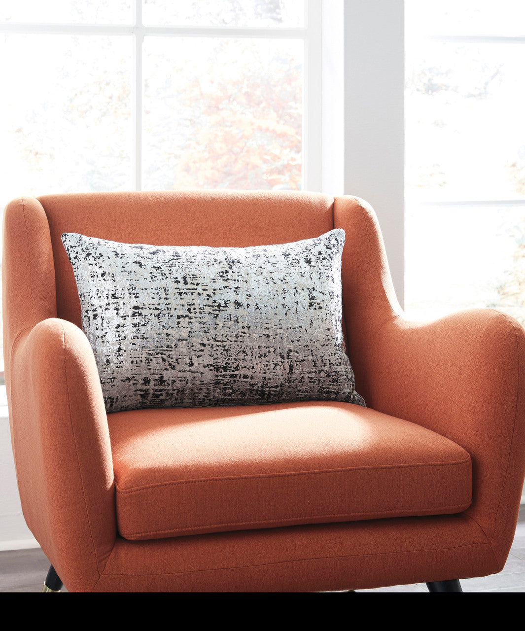 Nikita 22" x 14" Pillow