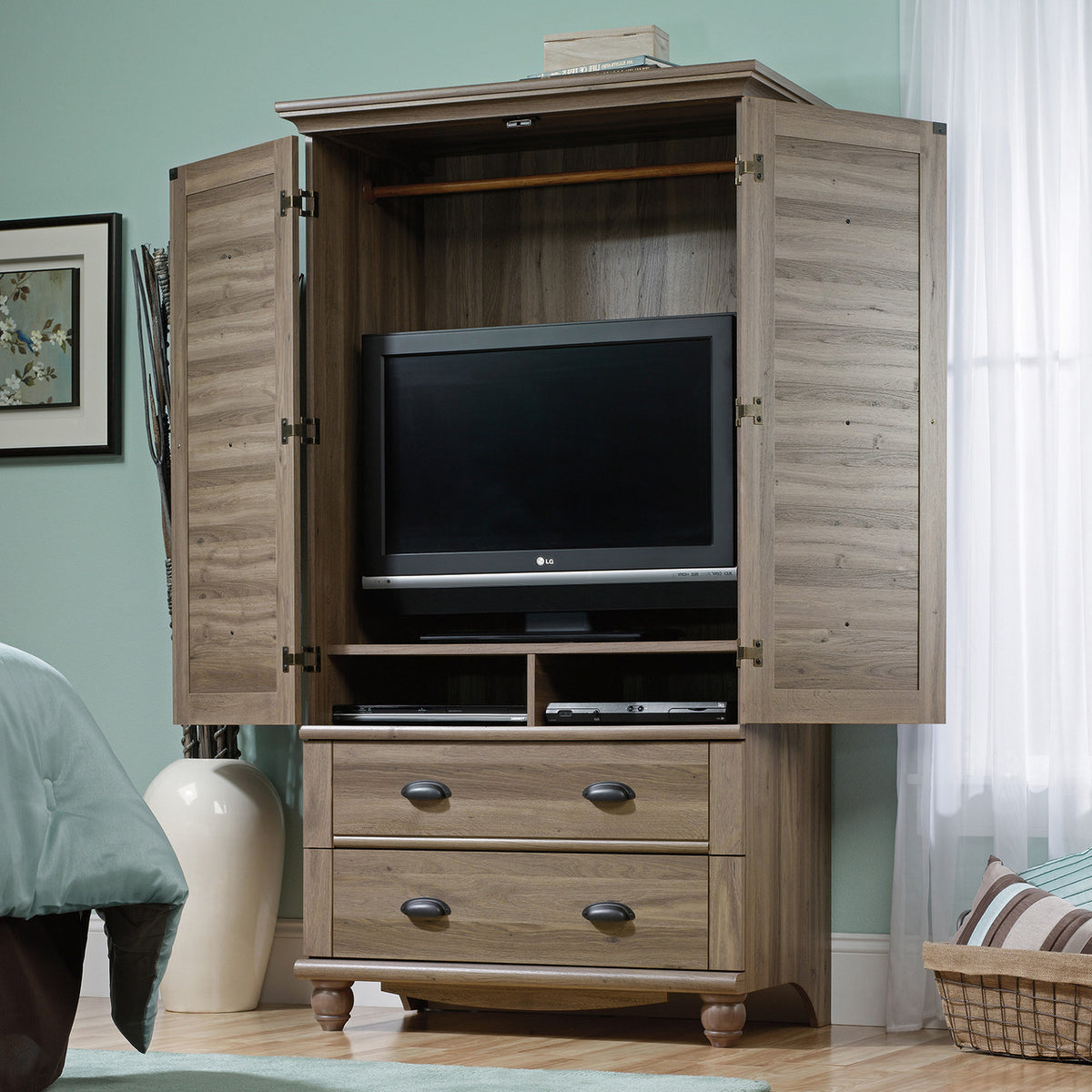 Porto Alegre Oak Armoire