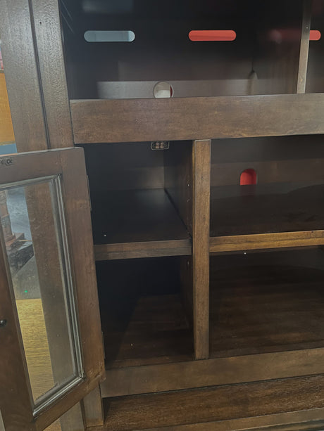 RUPERT 42" Wide TV Stand