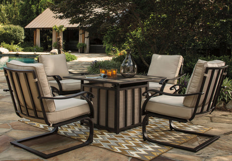 Redenta Outdoor Fire Pit