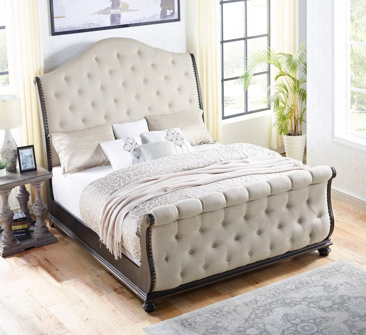 SOFIANE Sleigh Bed