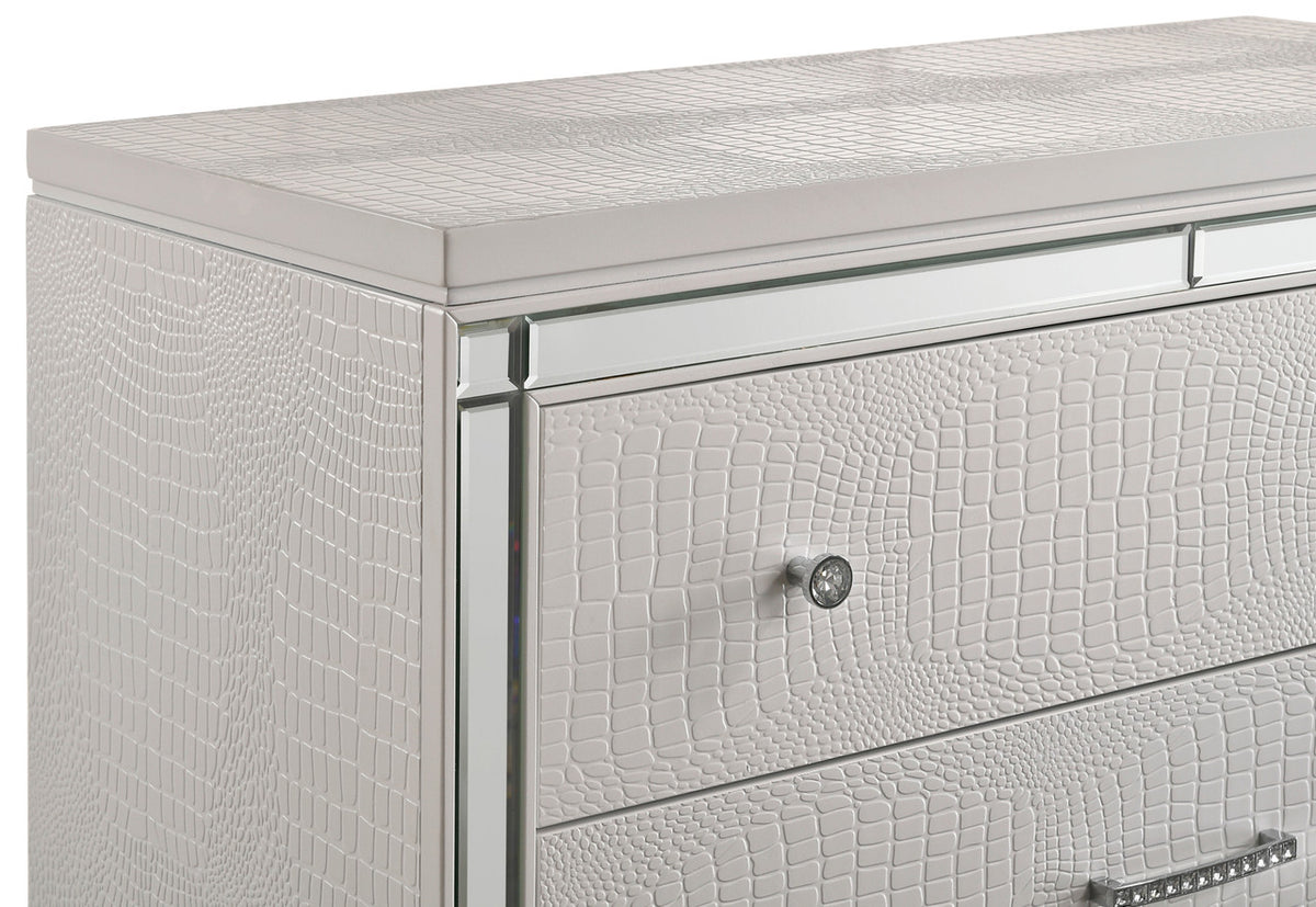 STRADA White Alligator Texture 39" Wide Chest