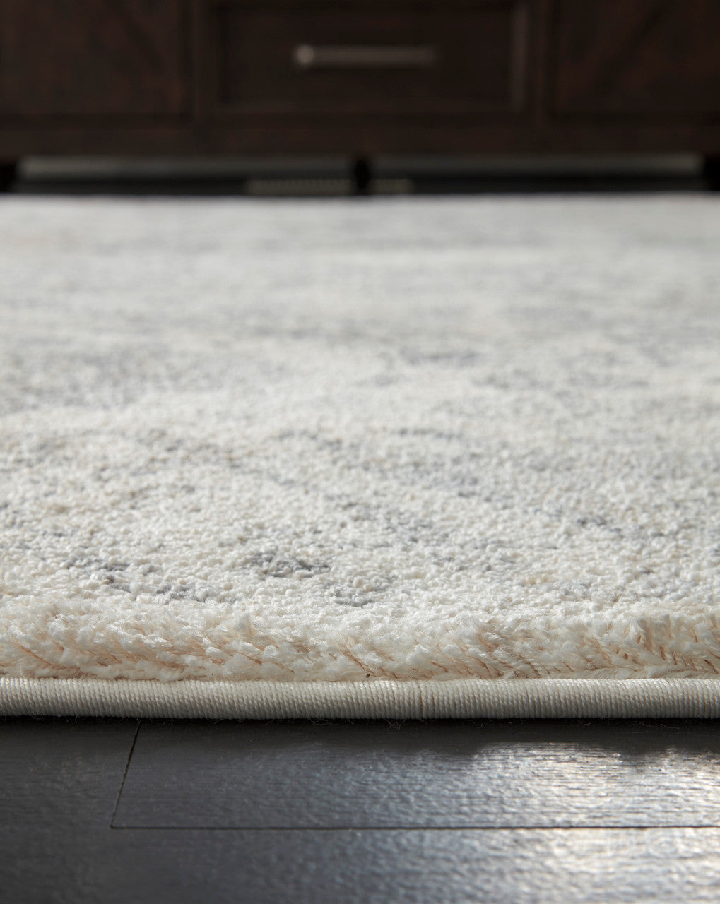 LINDOW Light Gray & Light Blue 8' x 11' Area Rug