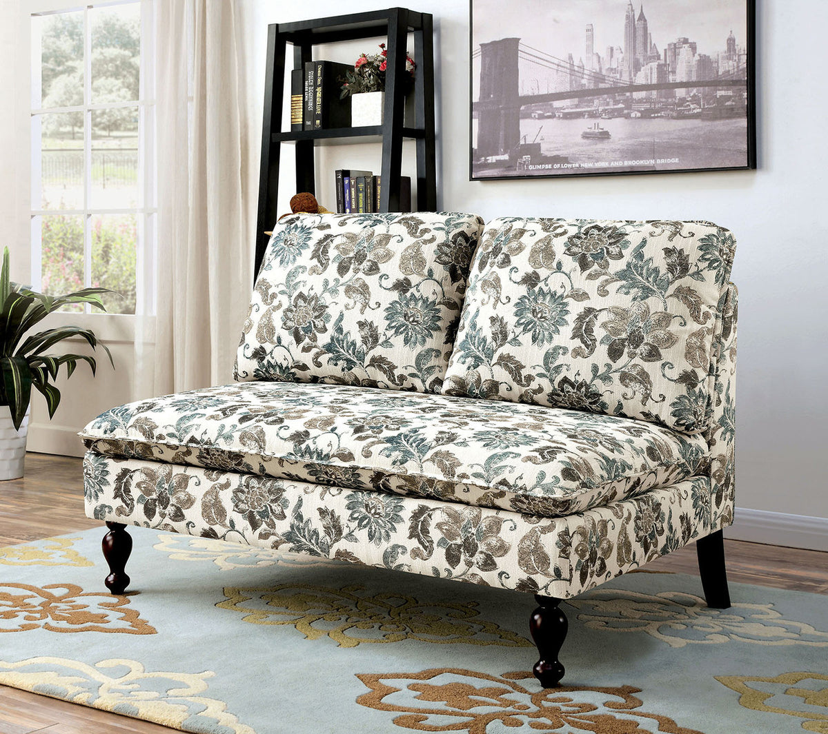 Shirley Settee