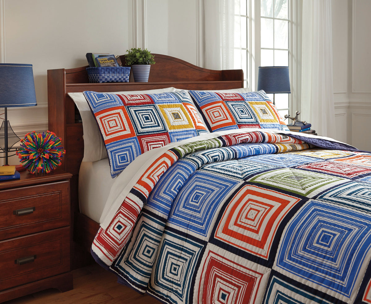 Tazzoni Multi Coverlet Set