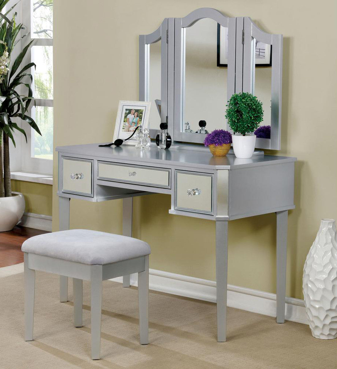 VIRGINIA Mirrored Silver 43" Wide Vanity with Stool